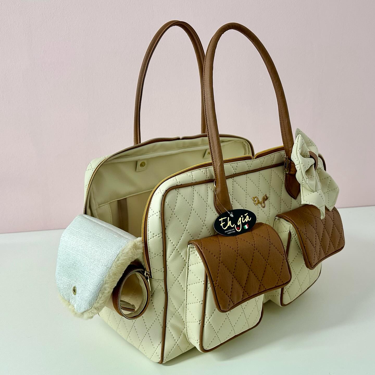 Eh Gia Trage / Reisetasche