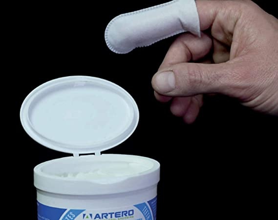 ARTERO® Ohrenreinigungs-Fingerlinge für Hunde Dose mit 50 Stück