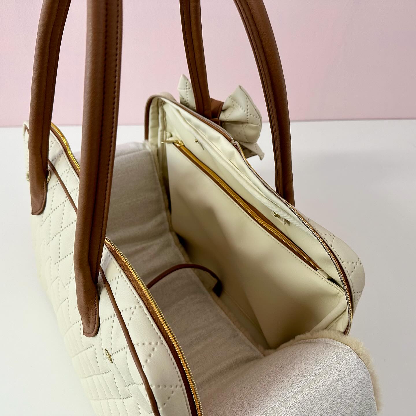 Eh Gia Trage / Reisetasche