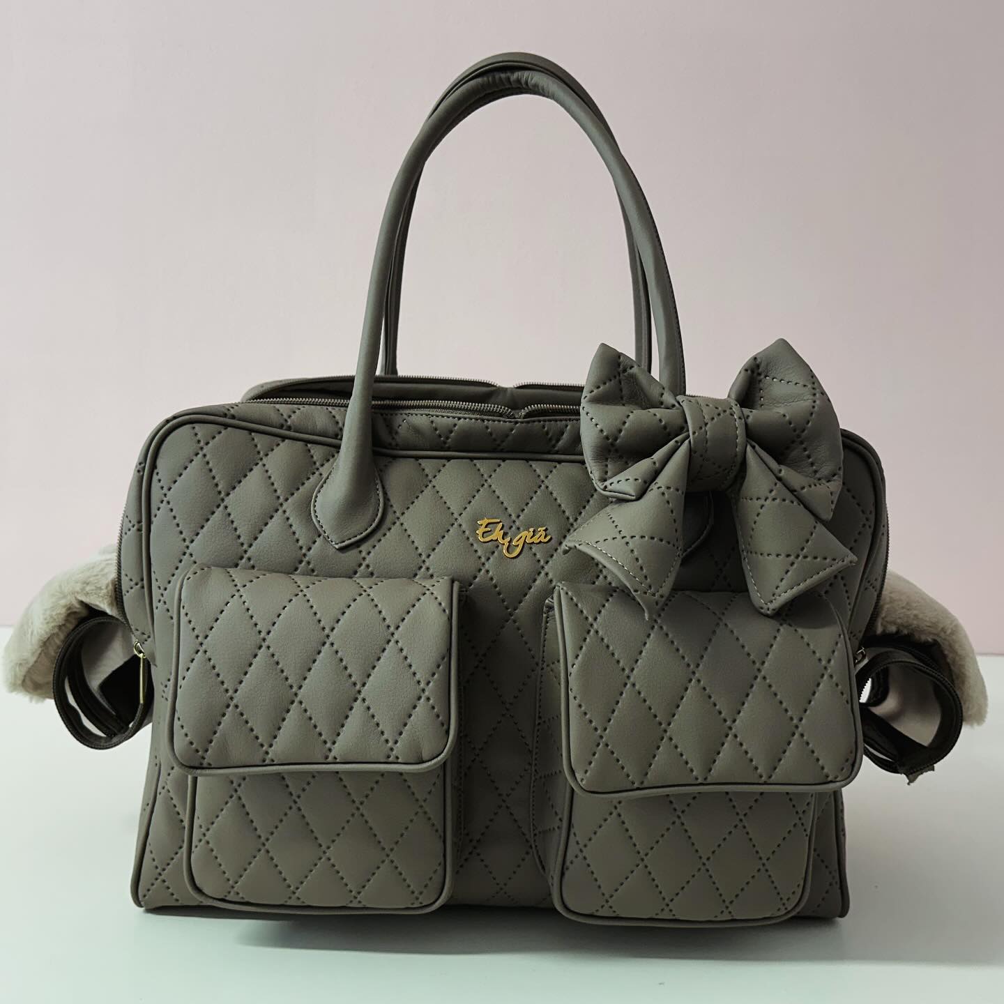 Eh Gia Trage / Reisetasche