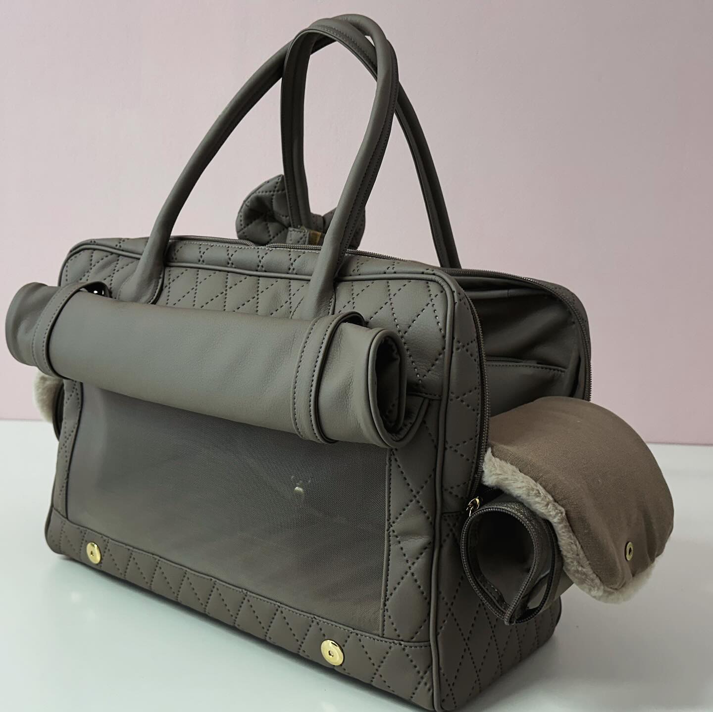 Eh Gia Trage / Reisetasche